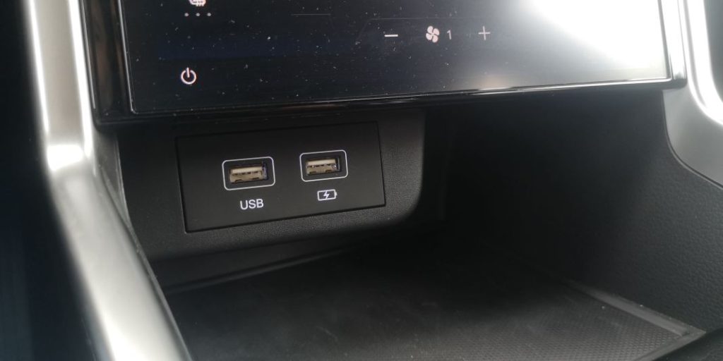 SsangYong Torres G15T 4x2 17 Motor16