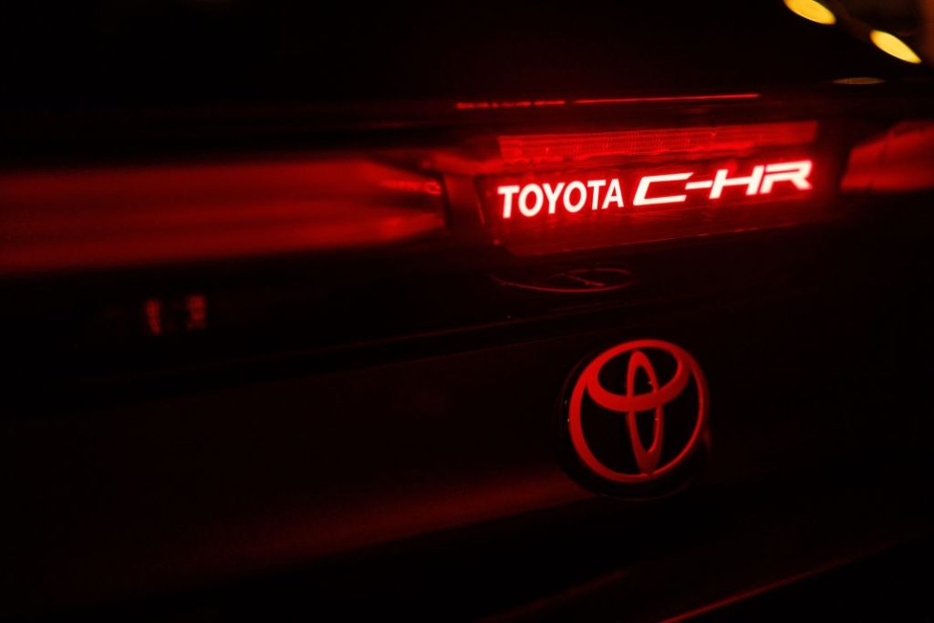 Primera prueba del Toyota C-HR 2024: Mejora en todo menos en el precio 12 Motor16 Toyota C HR prueba 37 Motor16