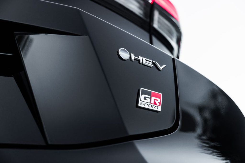 Primera prueba del Toyota C-HR 2024: Mejora en todo menos en el precio 62 Motor16 Toyota C HR prueba 39 Motor16