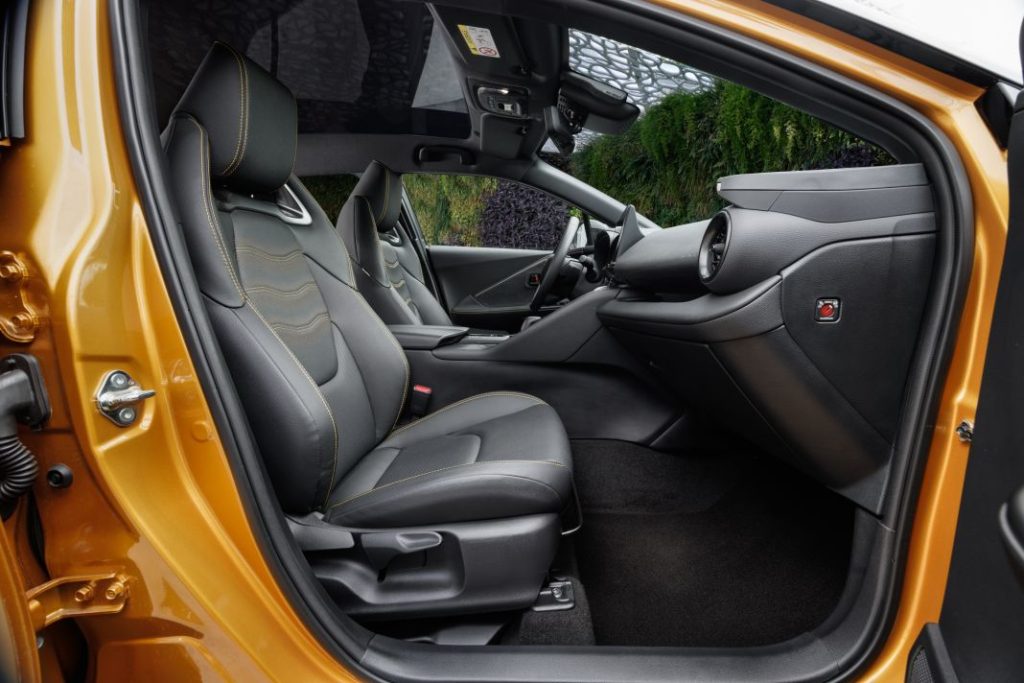 Primera prueba del Toyota C-HR 2024: Mejora en todo menos en el precio 61 Motor16 Toyota C HR prueba 40 Motor16