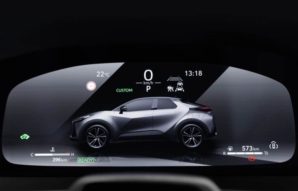 Primera prueba del Toyota C-HR 2024: Mejora en todo menos en el precio 38 Motor16 Toyota C HR prueba 64 Motor16