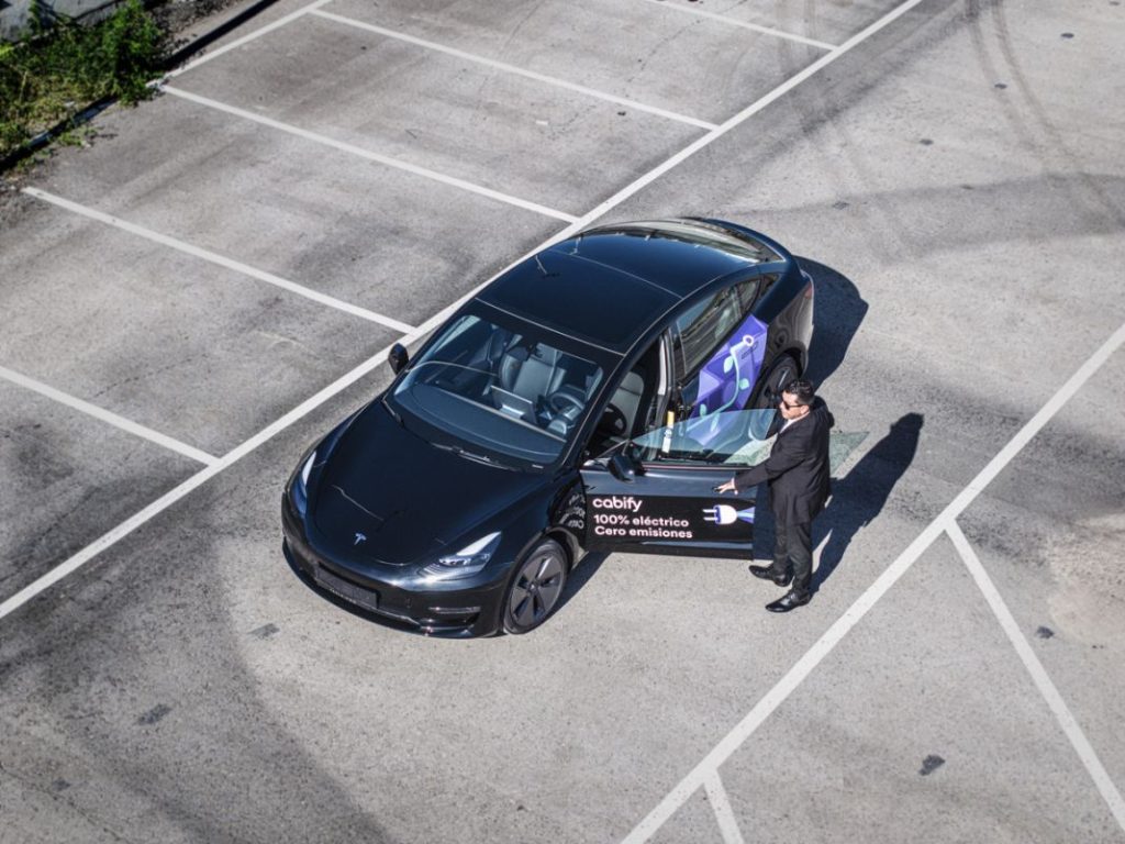 Cabify incorpora 110 unidades de un eléctrico que te gustaría conducir a ti 4 Motor16 Vehiculos Tesla Cabify 2 Motor16