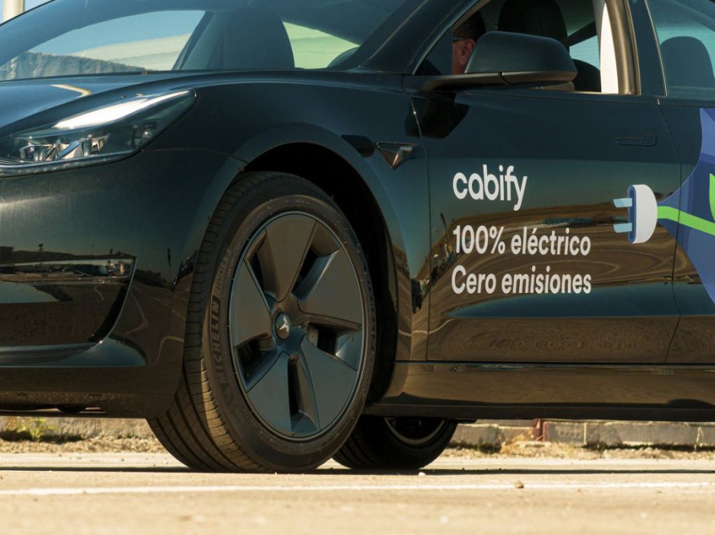 Cabify incorpora 110 unidades de un eléctrico que te gustaría conducir a ti 6 Motor16 Vehiculos Tesla Cabify 7 Motor16