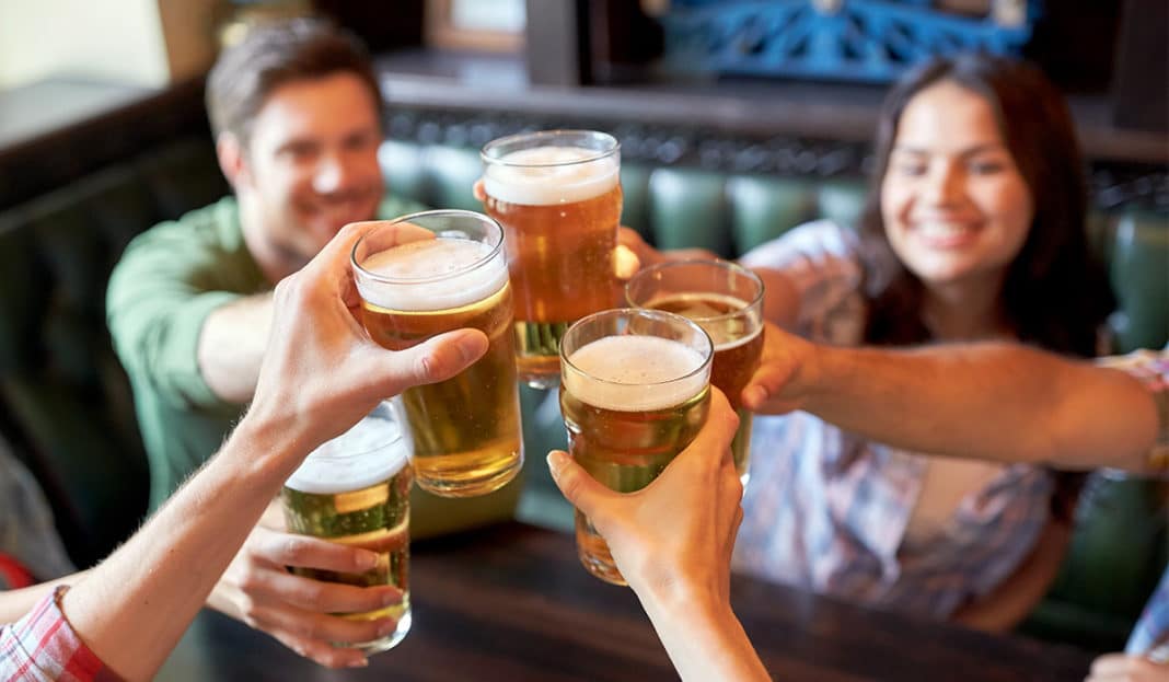 Las cervezas que puedo beber y no dar positivo en un control de la DGT 102 Motor16 ¿Qué hay de las cervezas calientes?