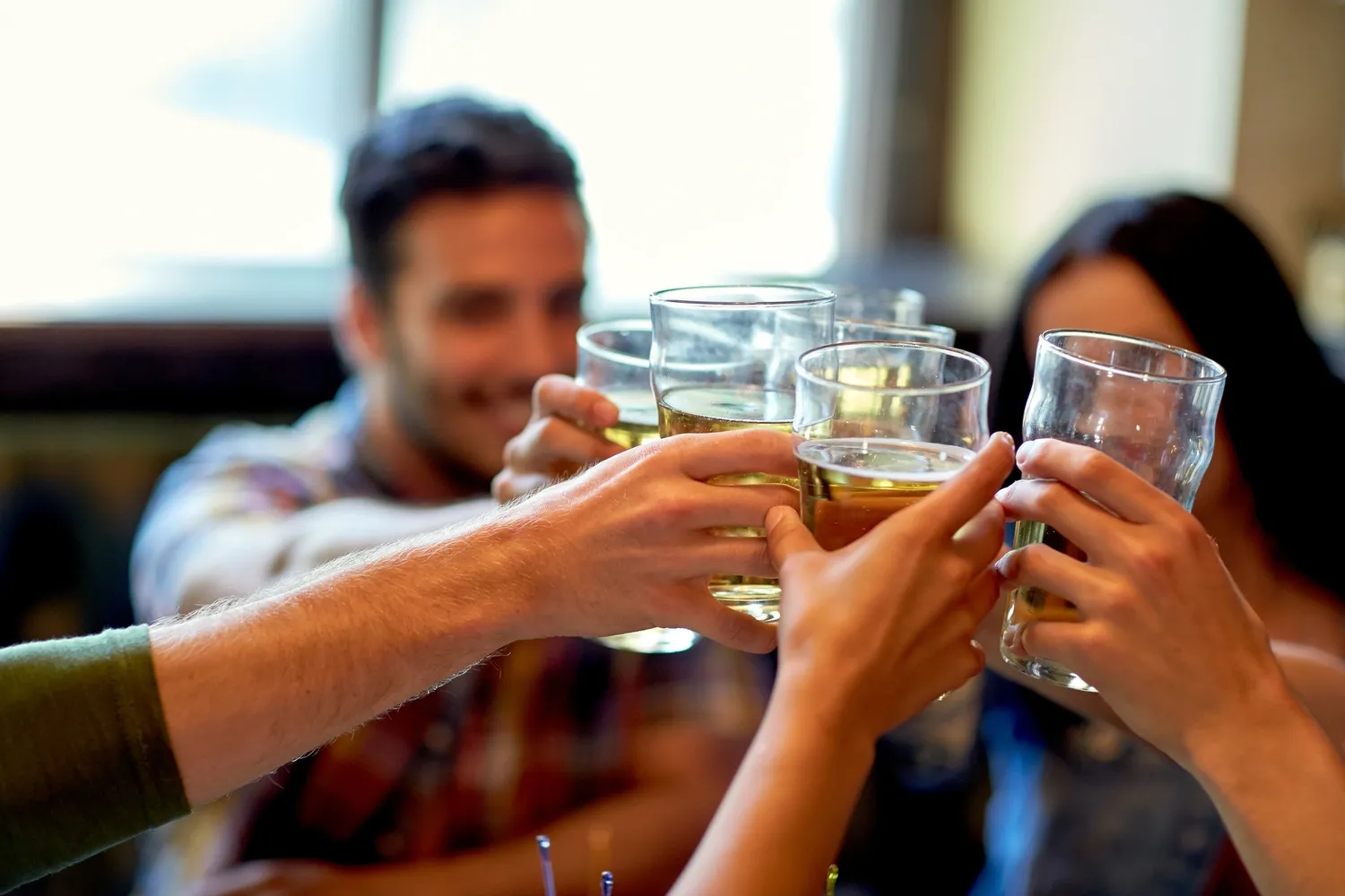 Las cervezas que puedo beber y no dar positivo en un control de la DGT 103 Motor16 Beneficios y desventajas de consumir cerveza ligera
