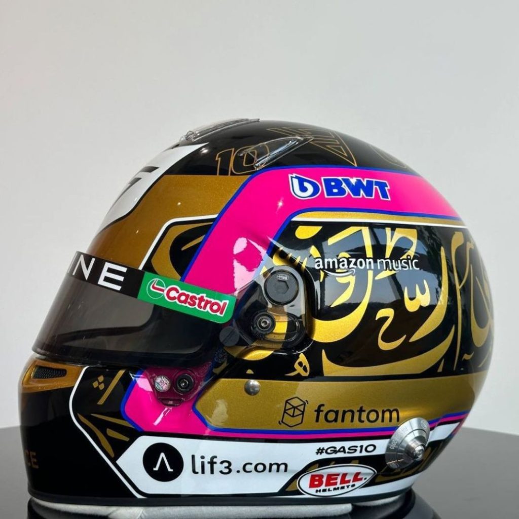casco pierre gasly abu dhabi2 Motor16