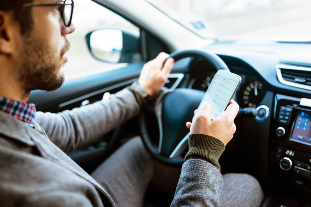 La multa de la DGT por no llevar la ‘L’ a los conductores nóveles 69 Motor16 Advertencia de la DGT sobre la seguridad del conductor