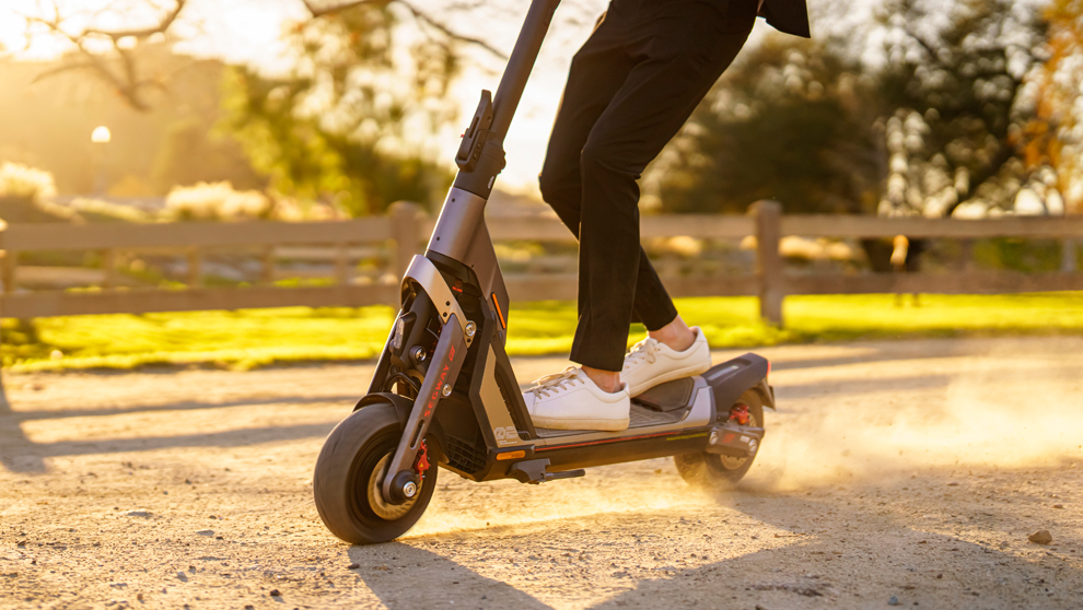 La DGT ha creado un listado para saber qué patinetes eléctricos cumplen los requisitos 88 Motor16 DGT
