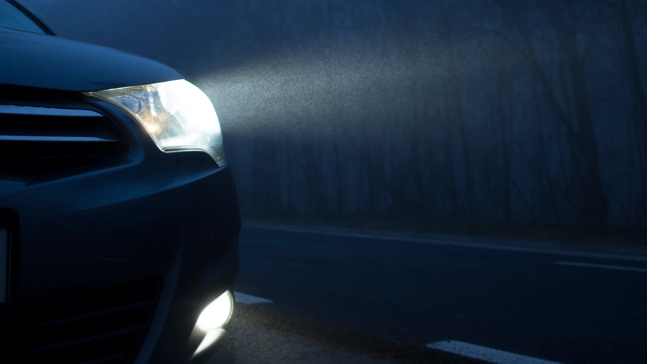 ▷ Cómo cambiar la bombilla del coche en 5 pasos