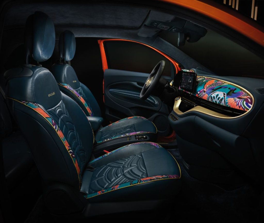 Los Fiat 500e diseñados por Armani, Bvlgari y Kartell, a subasta 3 Motor16 fiat 500 e bulgari2 Motor16