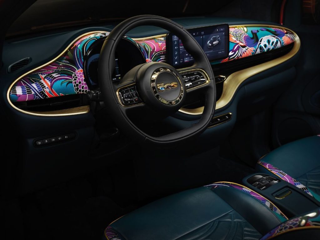 Los Fiat 500e diseñados por Armani, Bvlgari y Kartell, a subasta 5 Motor16 fiat 500 e bulgari3 Motor16