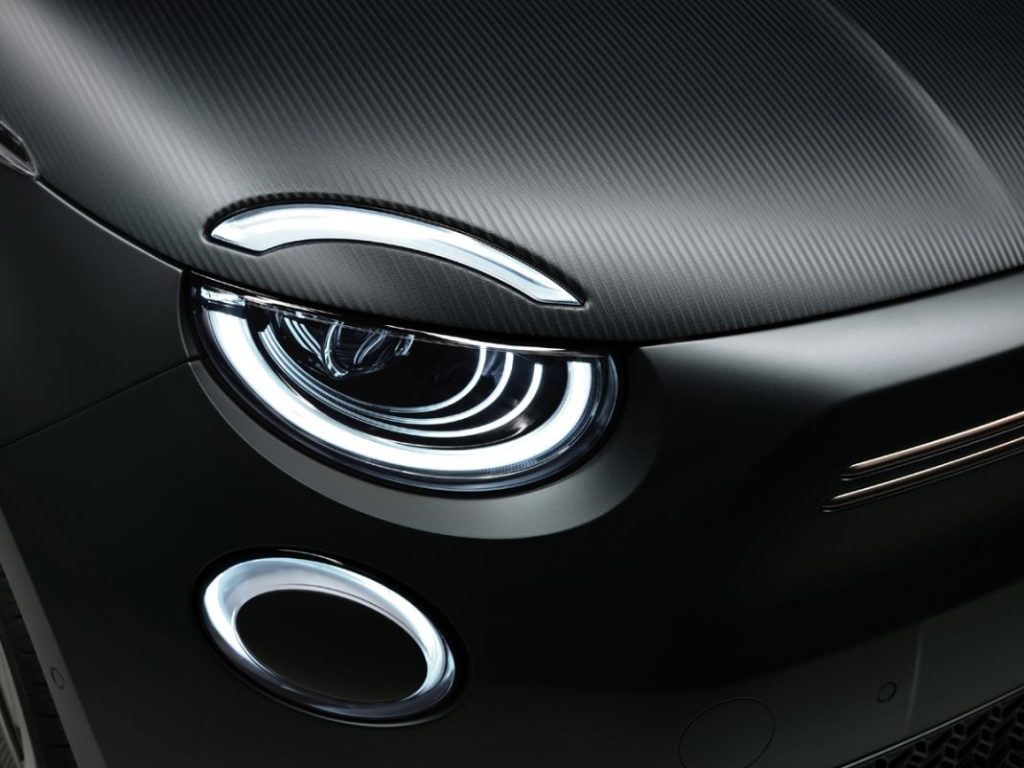 Los Fiat 500e diseñados por Armani, Bvlgari y Kartell, a subasta 6 Motor16 fiat 500 e giorgio armani1 Motor16