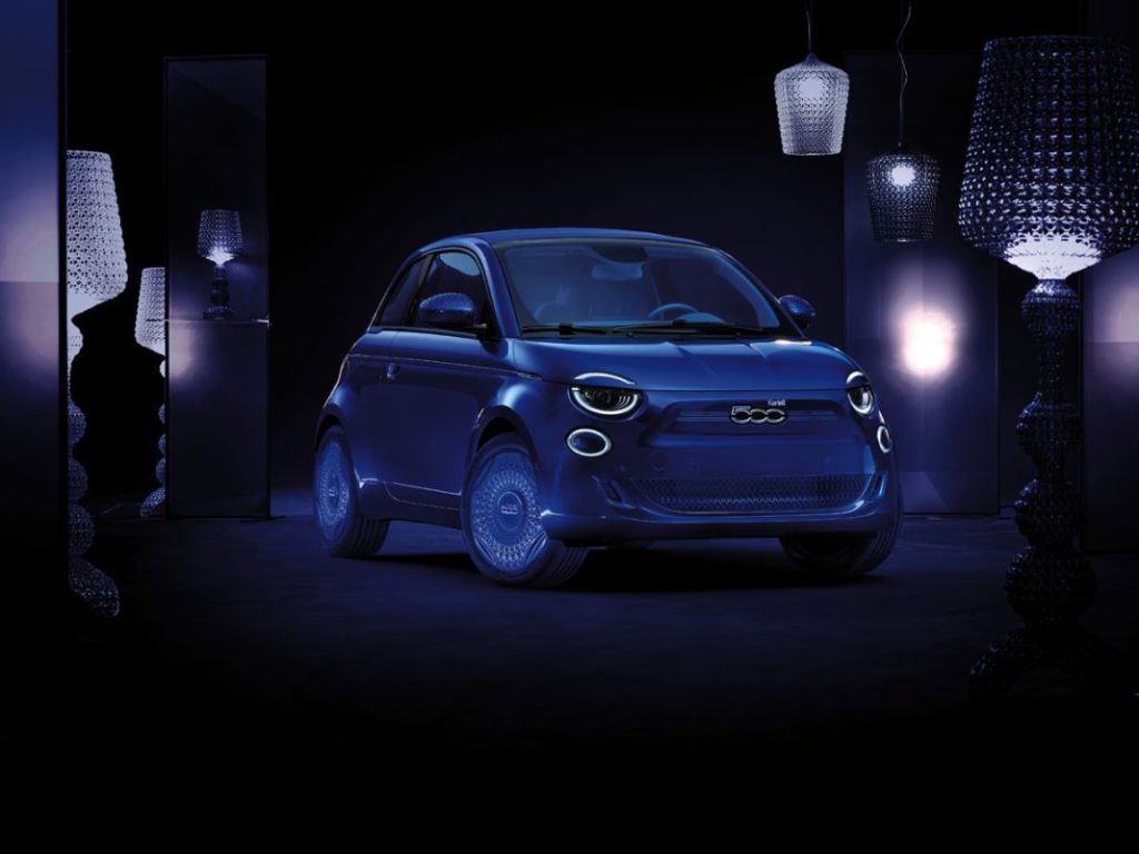 Los Fiat 500e diseñados por Armani, Bvlgari y Kartell, a subasta 10 Motor16 fiat 500 e kartell1 Motor16