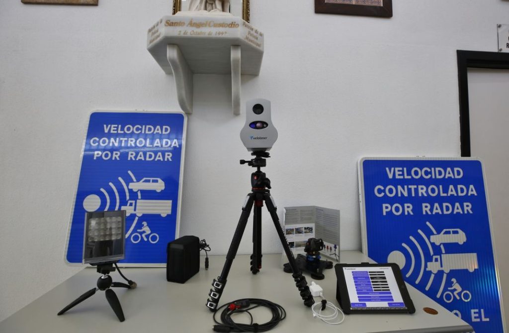 ¿Es legal un radar móvil sin señalizar? La DGT tiene la respuesta 167 Motor16 velocidad
