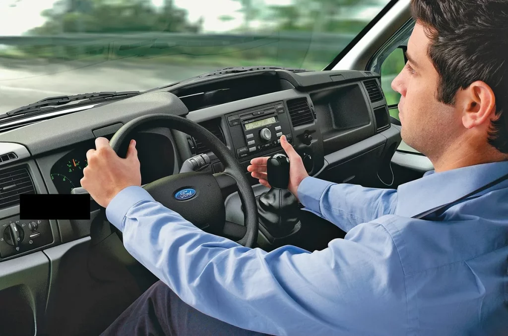 Cómo sobrevivir al invierno si conduces un coche eléctrico 74 Motor16 marcha adecuada al conducir Motor16