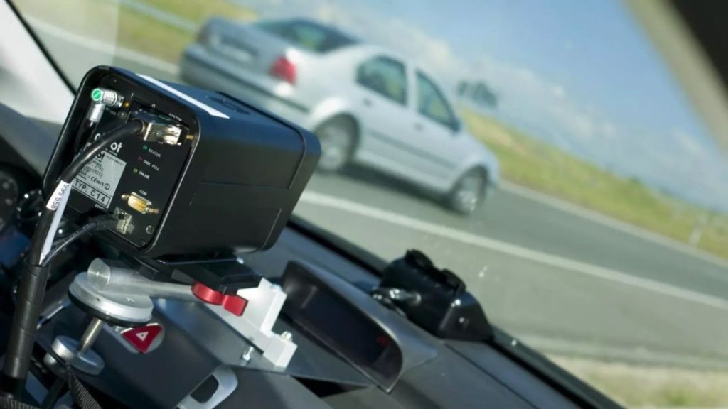 La forma de reclamar una multa de un radar móvil de la DGT sin señalizar 158 Motor16 seguridad