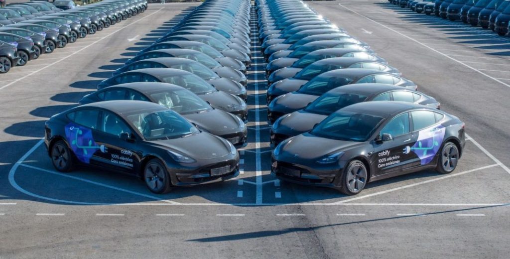 Cabify incorpora 110 unidades de un eléctrico que te gustaría conducir a ti 1 Motor16 El Tesla Model 3 Long Range RWD se suma a la flota de Cabify.