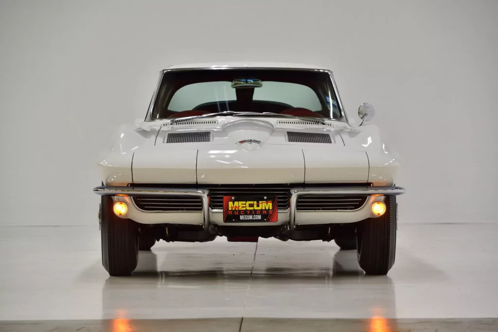 La colección de Corvette más colorida de 1963 sale a subasta 19 Motor16 1963 Corvette Mecum 02 3 Motor16