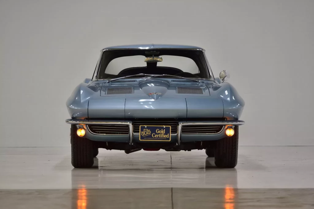 La colección de Corvette más colorida de 1963 sale a subasta 32 Motor16 1963 Corvette Mecum 03 8 Motor16