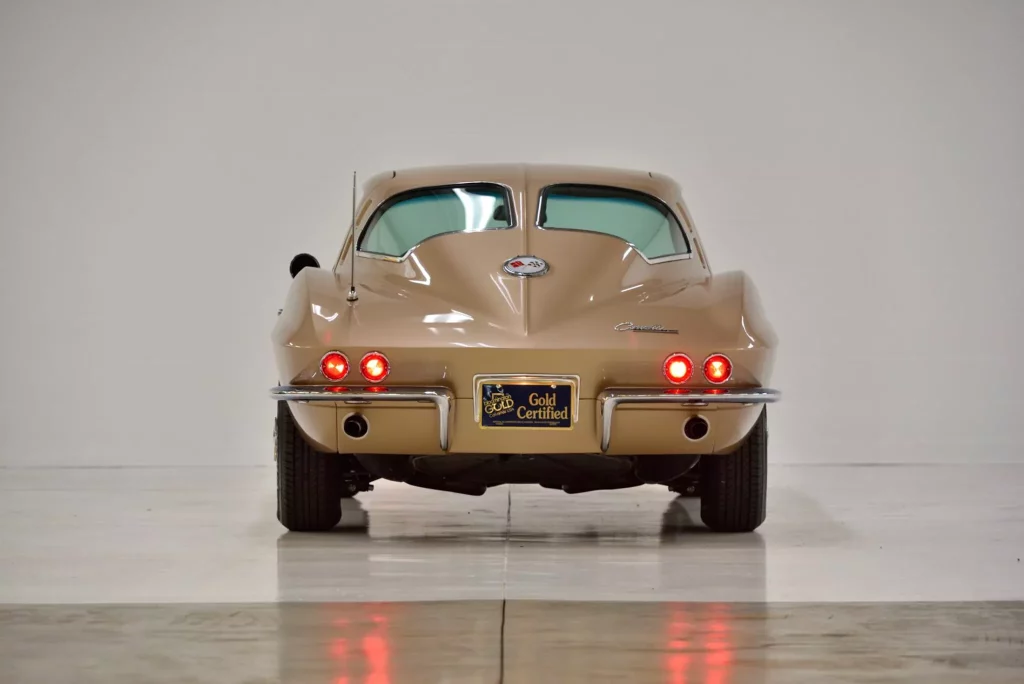La colección de Corvette más colorida de 1963 sale a subasta 74 Motor16 1963 Corvette Mecum 09 5 Motor16