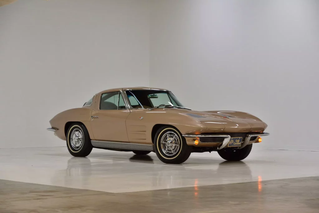 La colección de Corvette más colorida de 1963 sale a subasta 7 Motor16 1963 Corvette C2 Mecum Subasta. Imagen Saddle.