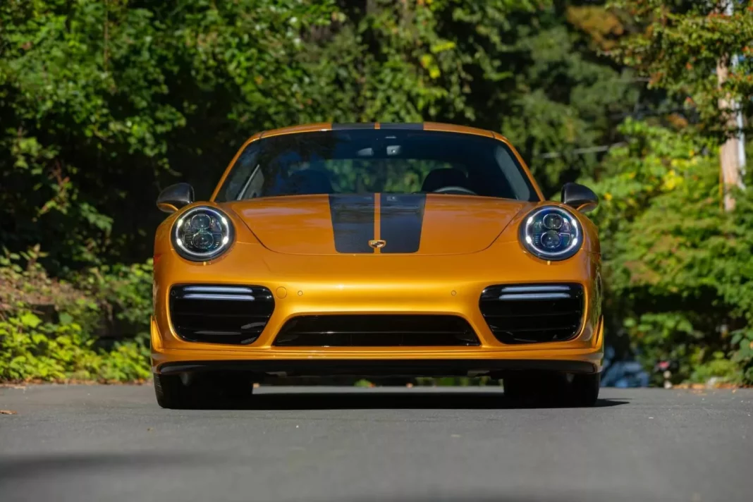 2017 Porsche 911 Turbo S Exclusive Series Fux. Imagen portada.