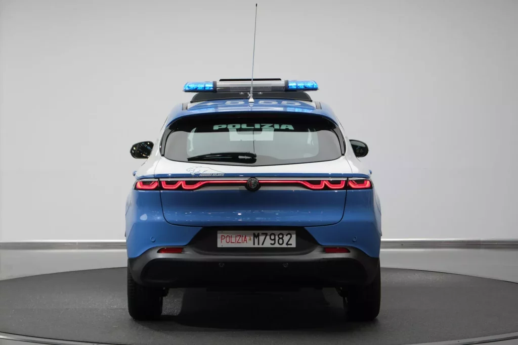 2023 Alfa Romeo Tonale SUV Polizia di Stato 4 Motor16