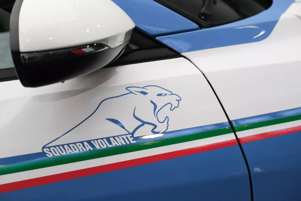 2023 Alfa Romeo Tonale SUV Polizia di Stato 8 Motor16