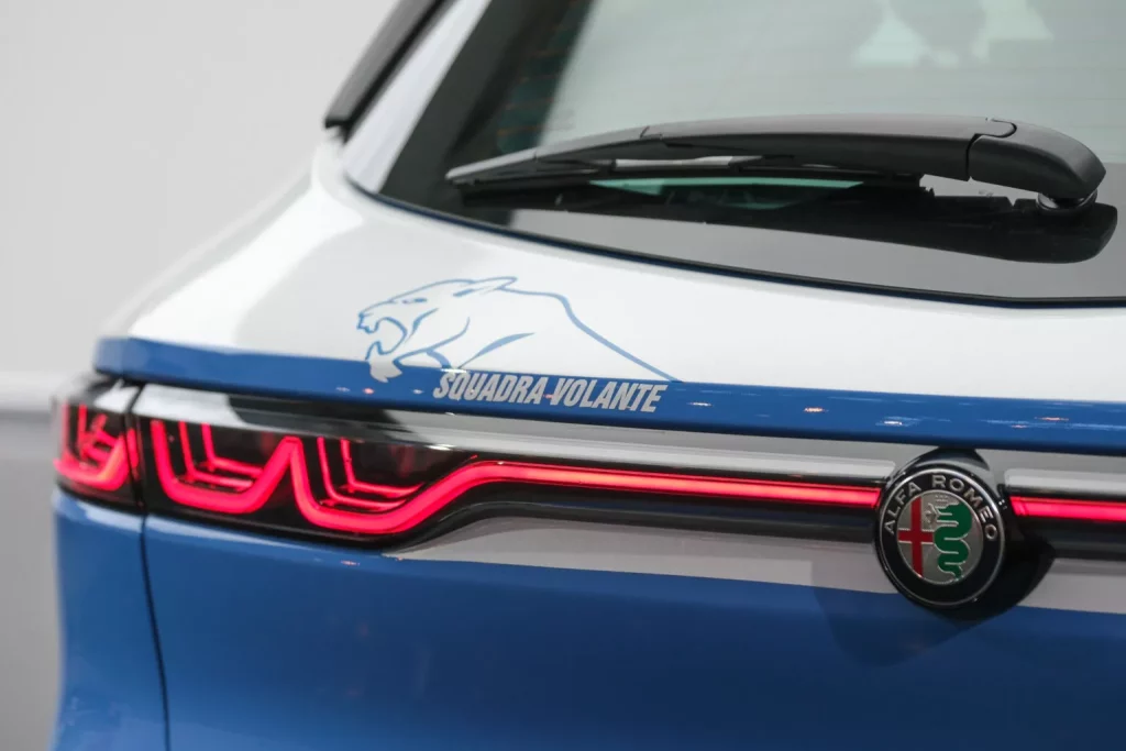 2023 Alfa Romeo Tonale SUV Polizia di Stato 9 Motor16
