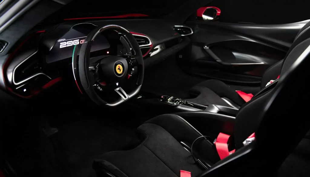Un Ferrari 296 GTB con una historia de 19 años a sus espaldas 2 Motor16 2023 Ferrari 296 GTB Assetto Fiorano Hungaroring. Imagen interior.
