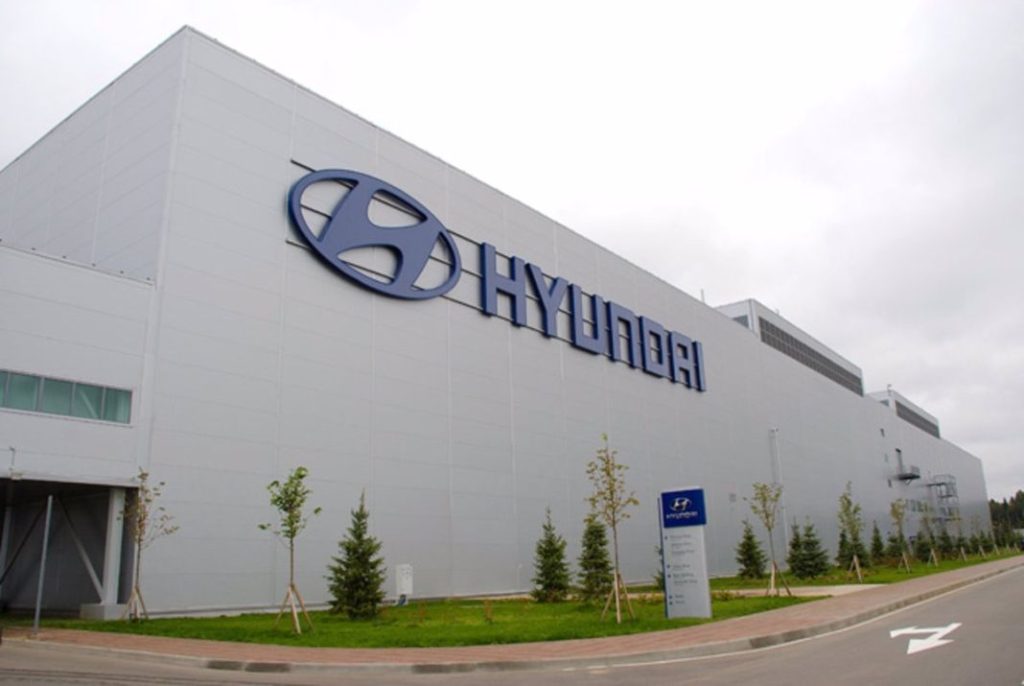 2023 Hyundai fábrica Rusia. Imagen exterior.