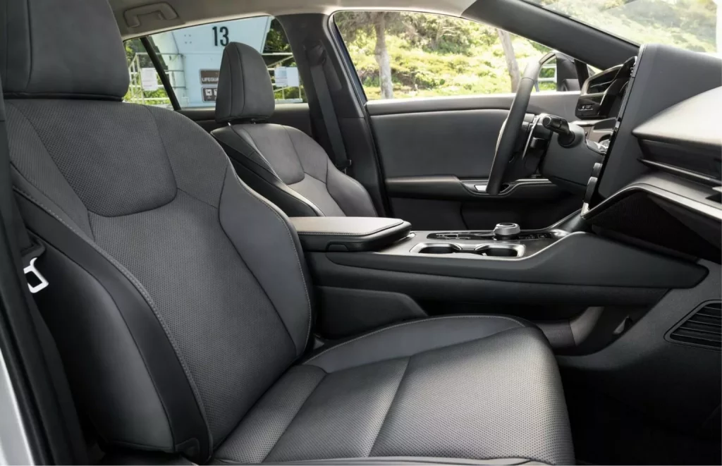 Lexus RZ 300e: La versión light también llega a Estados Unidos 16 Motor16 2023 Lexus RZ 300e 13 Motor16