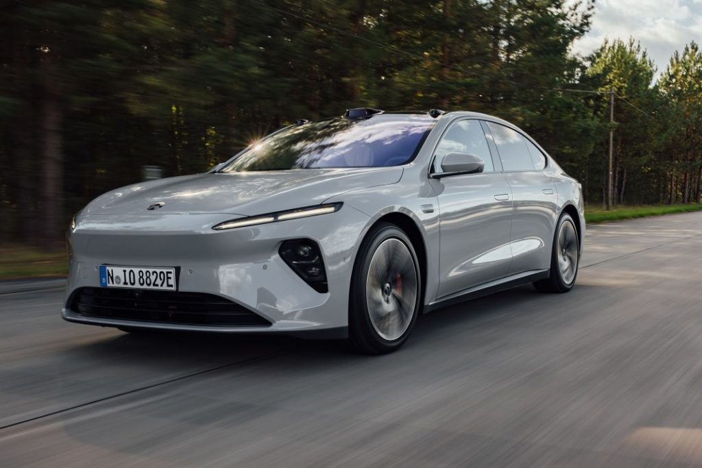 El NIO ET7 viaja 1.000 kilómetros con una carga. Y su CEO lo demuestra 3 Motor16 2023 NIO ET7 1.000 km. Imagen movimiento.