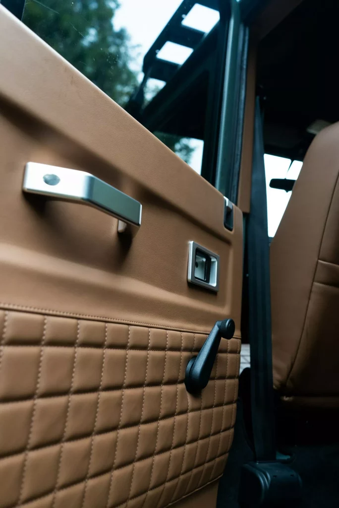 2023 Osprey Land Rover Defender 18 Motor16