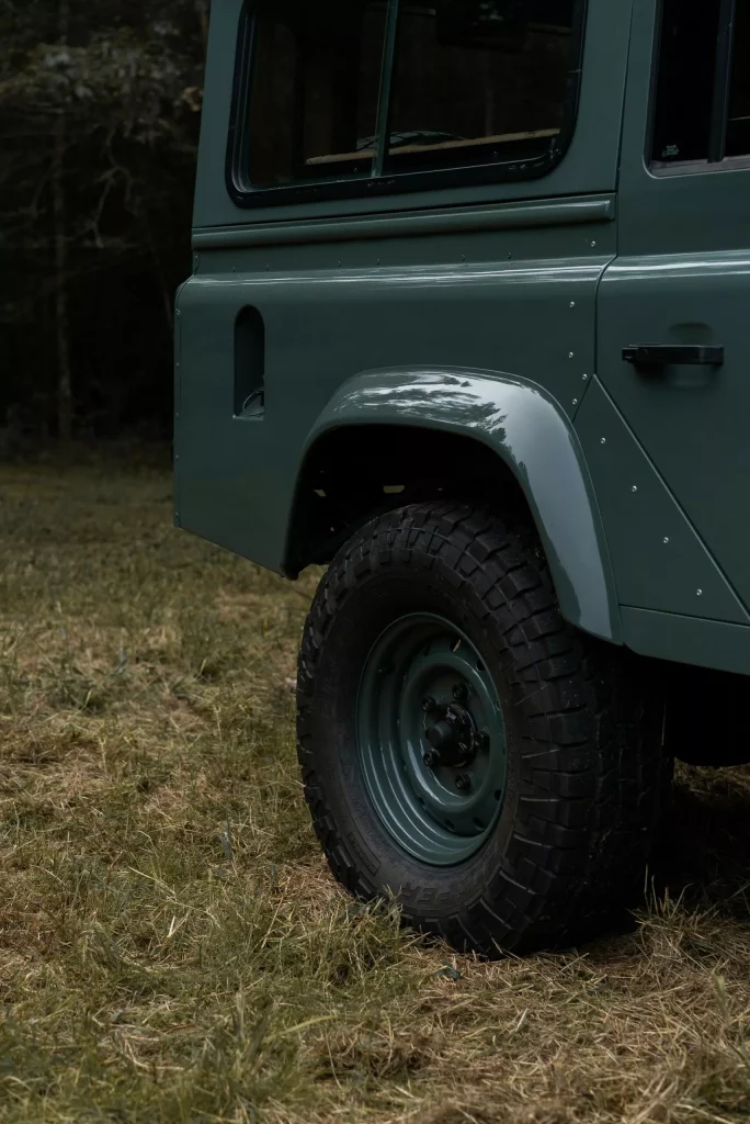 2023 Osprey Land Rover Defender 30 Motor16