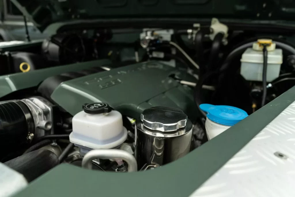 2023 Osprey Land Rover Defender. Imagen motor.
