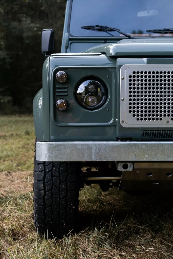 2023 Osprey Land Rover Defender 7 Motor16