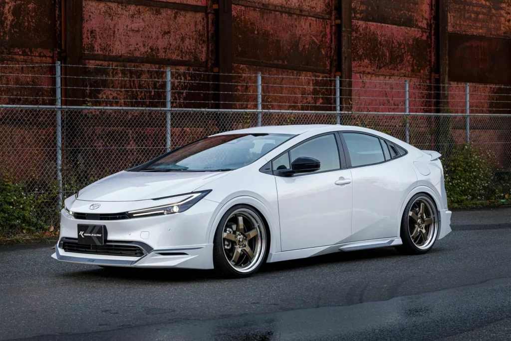 2023 Toyota Prius Khul 1 Motor16