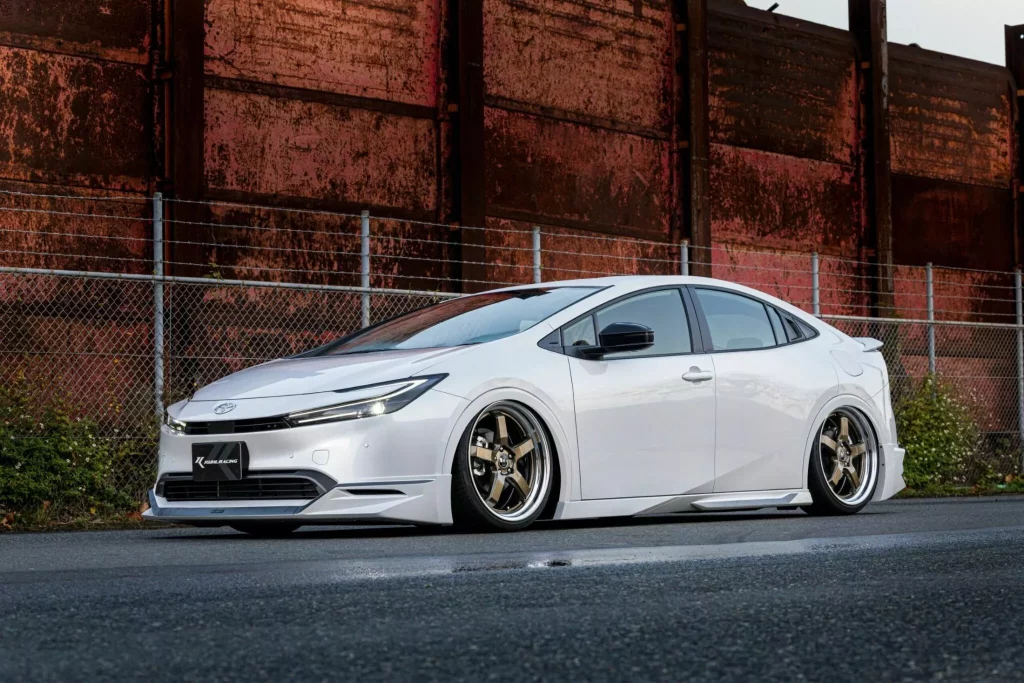 2023 Toyota Prius Khul 3 Motor16