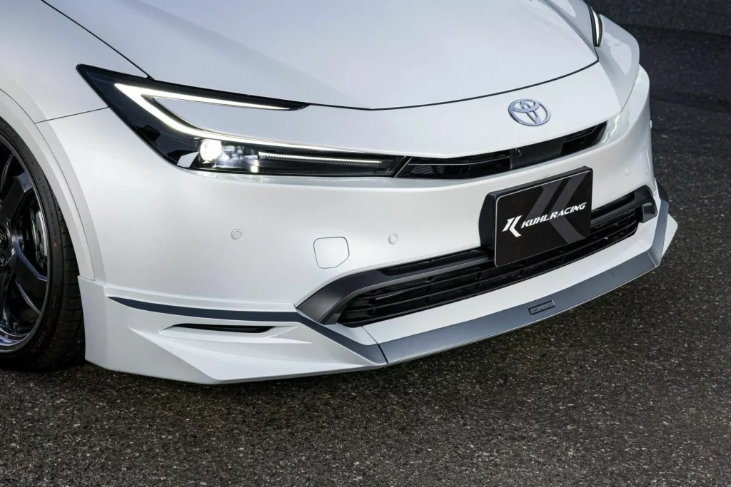 2023 Toyota Prius Khul 6 Motor16