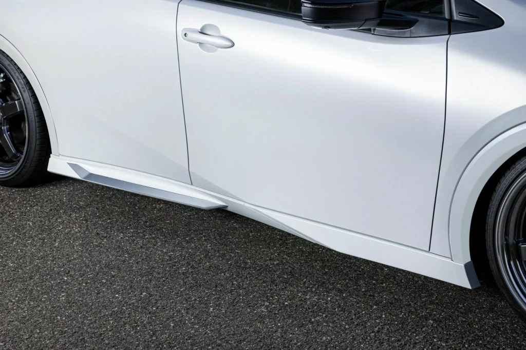 2023 Toyota Prius Khul 7 Motor16