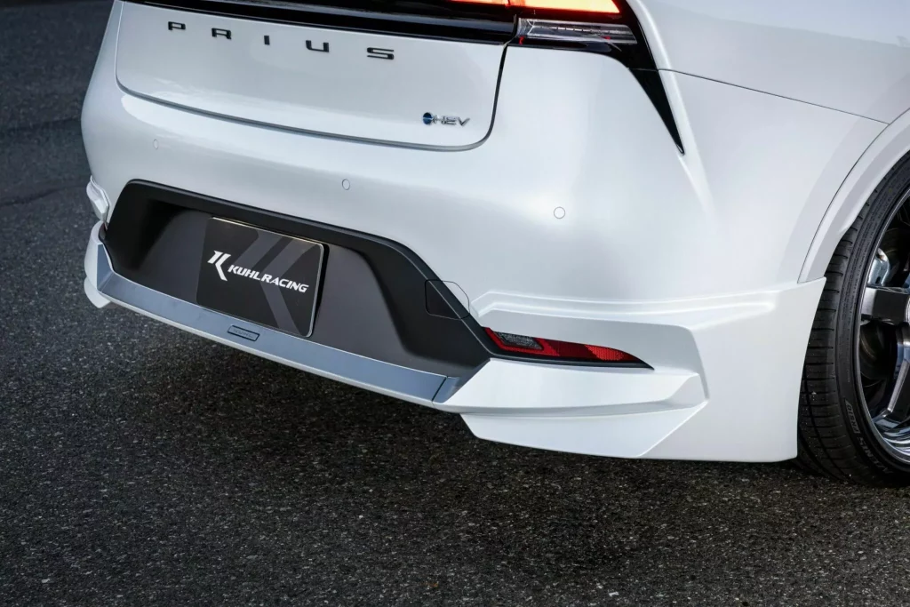 2023 Toyota Prius Khul 8 Motor16