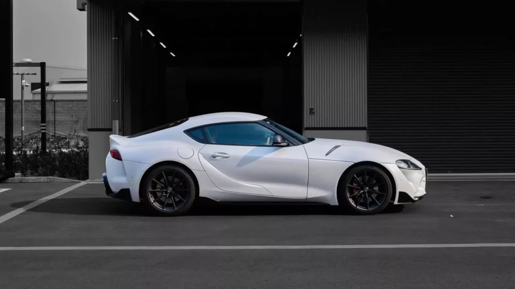 El hotel que pone un Toyota GR Supra a tu entera disposición 8 Motor16 2023 Toyota Supra Fuji Hotel 4 Motor16