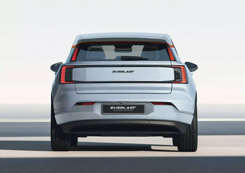 ¿Sport u off-road? Personaliza tu Volvo EX30 gracias a Everlast 26 Motor16 2023 Volvo EX30 Sport Everlast 14 Motor16