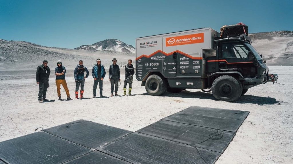 El camión eléctrico que ha intentado retar al Porsche 911 más aventurero 5 Motor16 2023 camion electrico terren truck aebi schmidt 5 Motor16