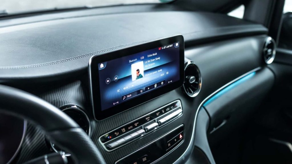 Manhart Performance crea el Clase V que Mercedes-AMG no se atreve 23 Motor16 2023 manhart v 350 mercedes benz clase v 13 Motor16