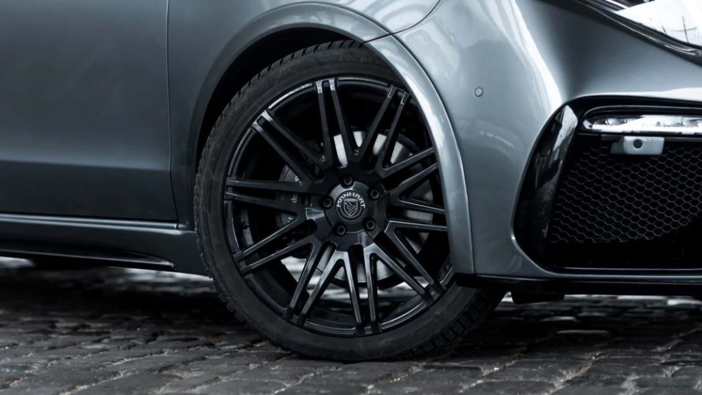 Manhart Performance crea el Clase V que Mercedes-AMG no se atreve 11 Motor16 2023 manhart v 350 mercedes benz clase v 5 Motor16