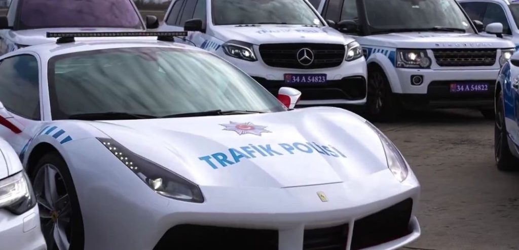 Los coches de la policía turca dejan en evidencia a los de la Guardia Civil, Policía Nacional... 2 Motor16 2023 policia turquia coches 1 Motor16