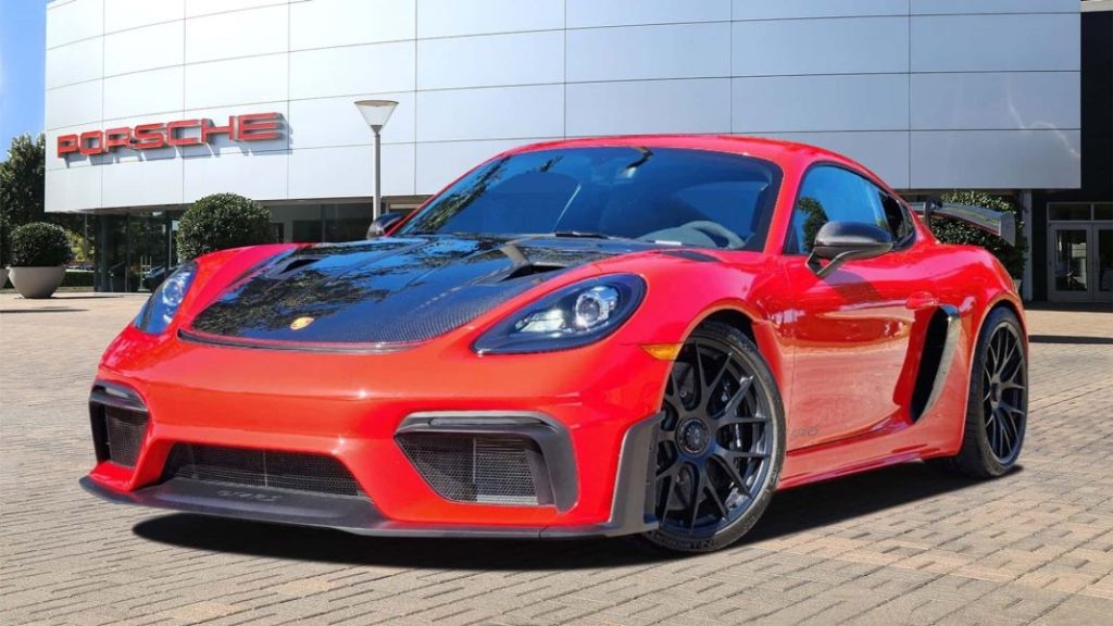 Este Porsche 718 Cayman GT4 RS es el número uno y está a la venta 1 Motor16 2023 Porsche 718 Cayman GT4 RS 001. Imagen delantera.