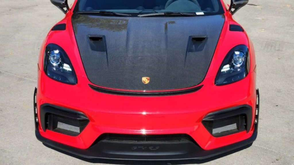 Este Porsche 718 Cayman GT4 RS es el número uno y está a la venta 7 Motor16 2023 porsche 718 cayman gt4 rs 001 4 Motor16